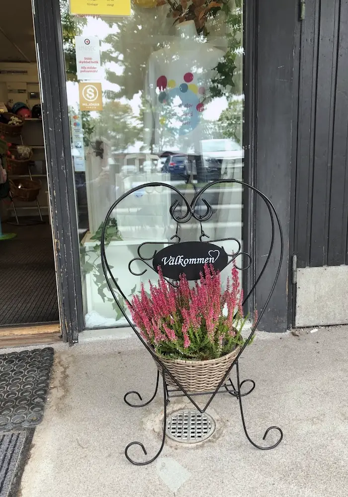 Bild på Liten & Stor Secondhand Barnkläder