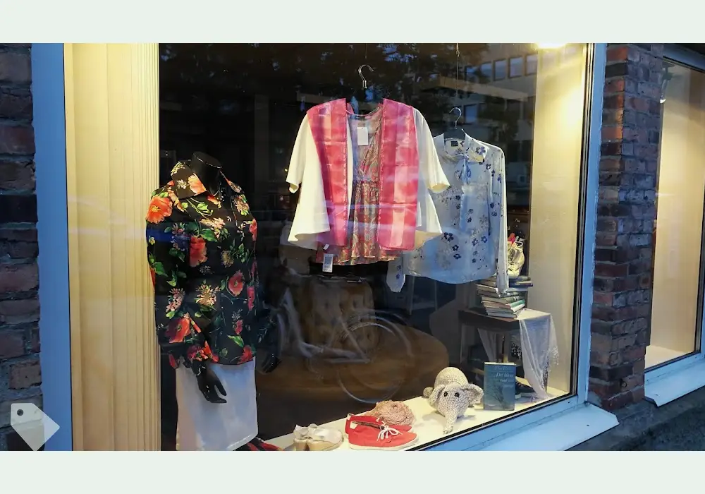 Bild på Röda Korset Varberg citybutik