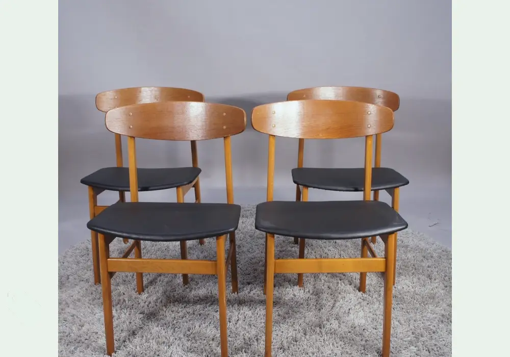 Bild på Wigerdals Värld - Antika Möbler Stockholm